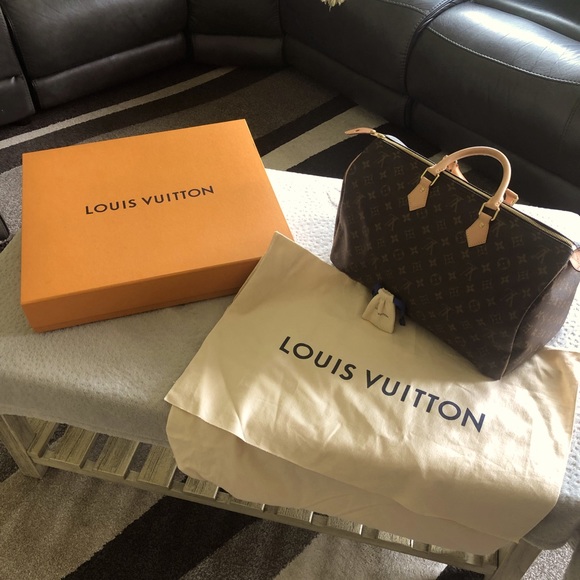 Louis Vuitton Handbags - Louis Vuitton Speedy 40 NEW
